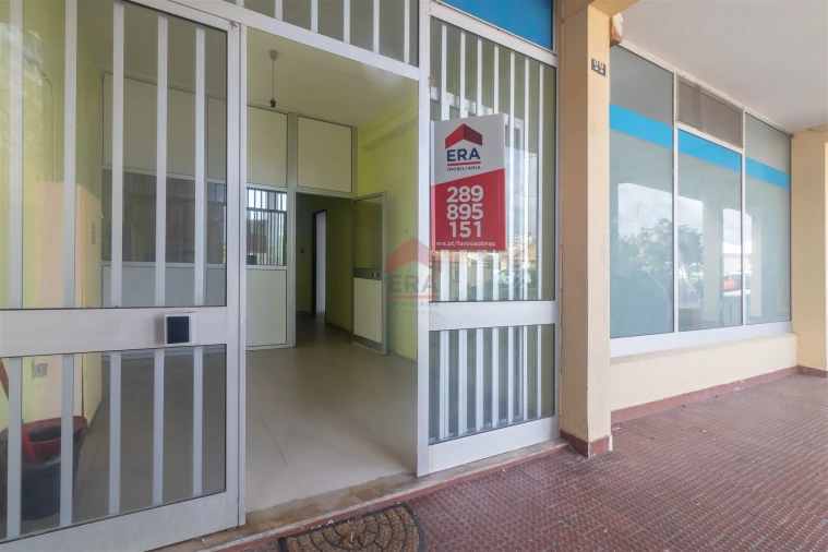 Loja para Venda em Faro (Sé e São Pedro)