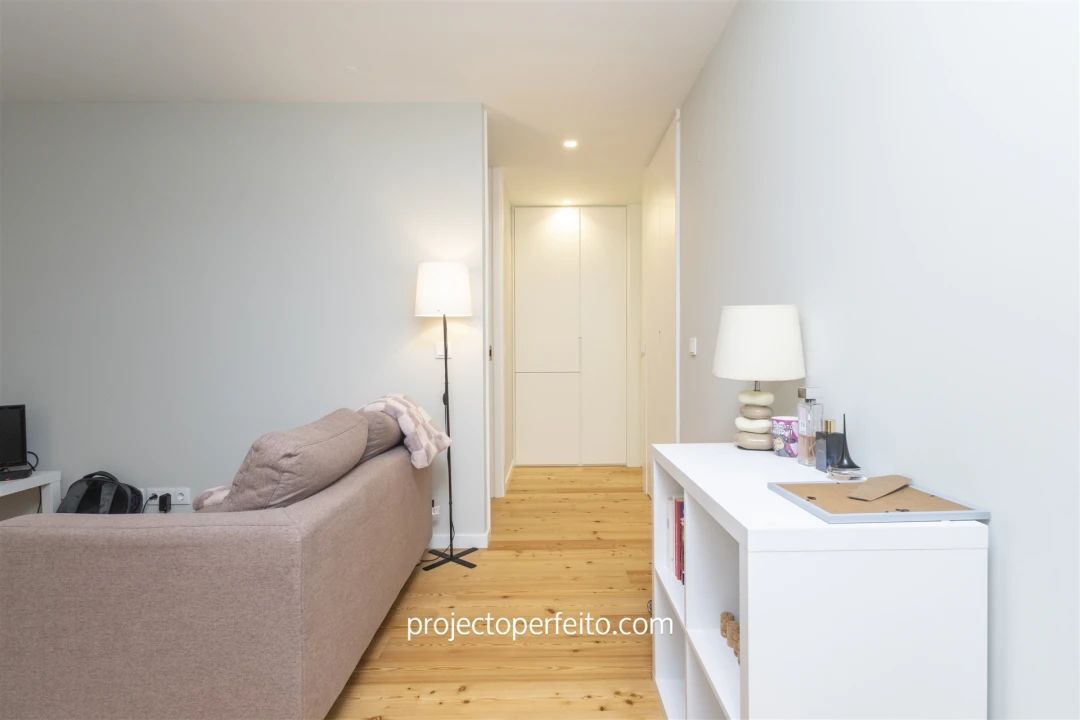 Apartamento T1 para Arrendamento em Espinho Foto 7