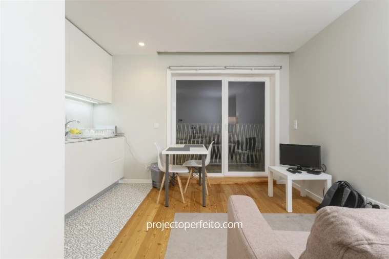 Apartamento T1 para Arrendamento em Espinho Foto 4