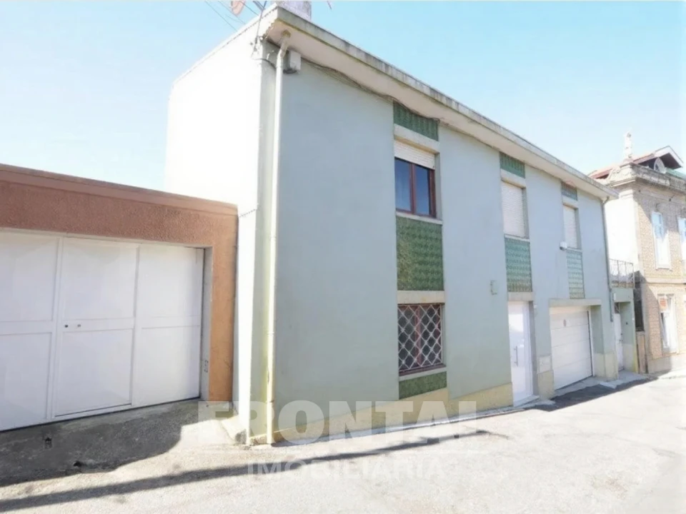 Moradia T4 para Venda em Avintes Foto 2