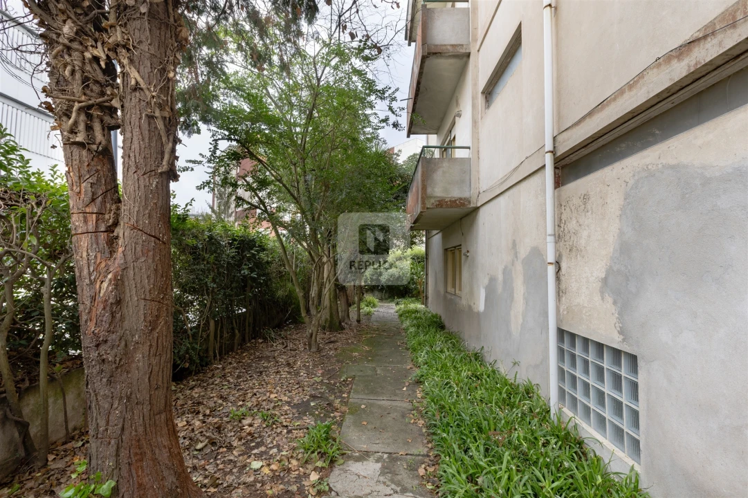 Prédio para Venda em Lordelo do Ouro e Massarelos Foto 22