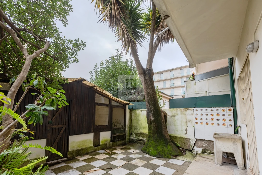 Prédio para Venda em Lordelo do Ouro e Massarelos Foto 23