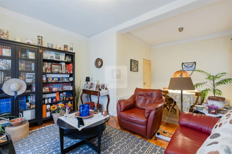 Prédio para Venda em Lordelo do Ouro e Massarelos Foto 3