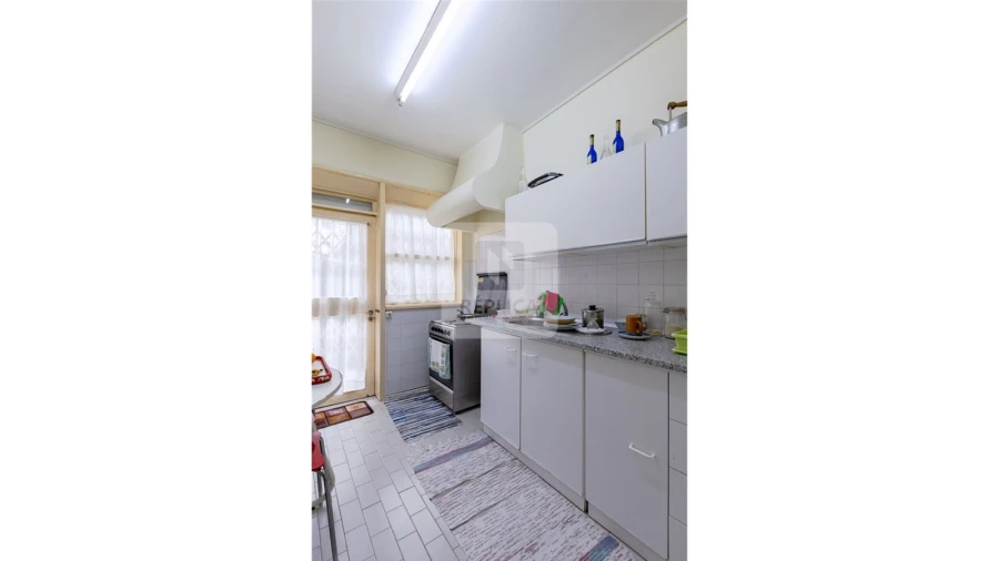 Prédio para Venda em Lordelo do Ouro e Massarelos Foto 6