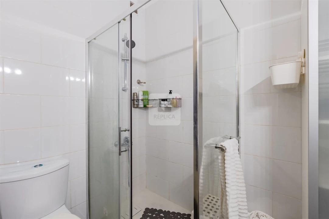 Prédio para Venda em Lordelo do Ouro e Massarelos Foto 20