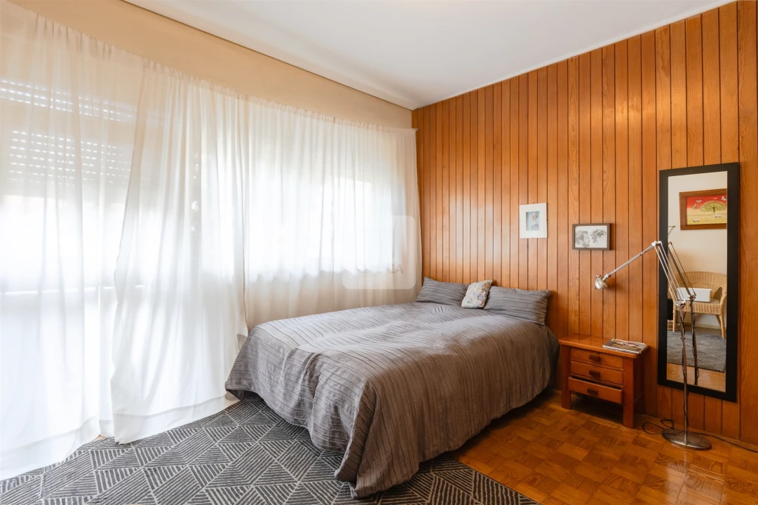 Prédio para Venda em Lordelo do Ouro e Massarelos Foto 9