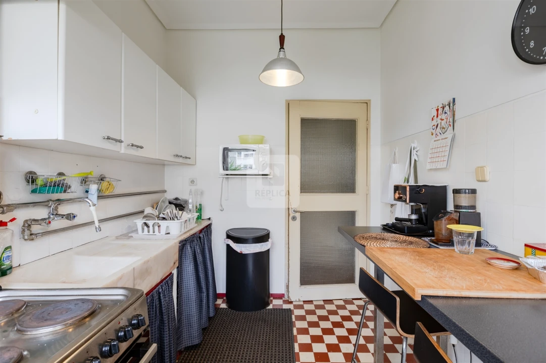 Prédio para Venda em Lordelo do Ouro e Massarelos Foto 7