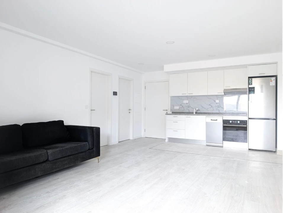 Apartamento T2 para Arrendamento em Aradas Foto 3