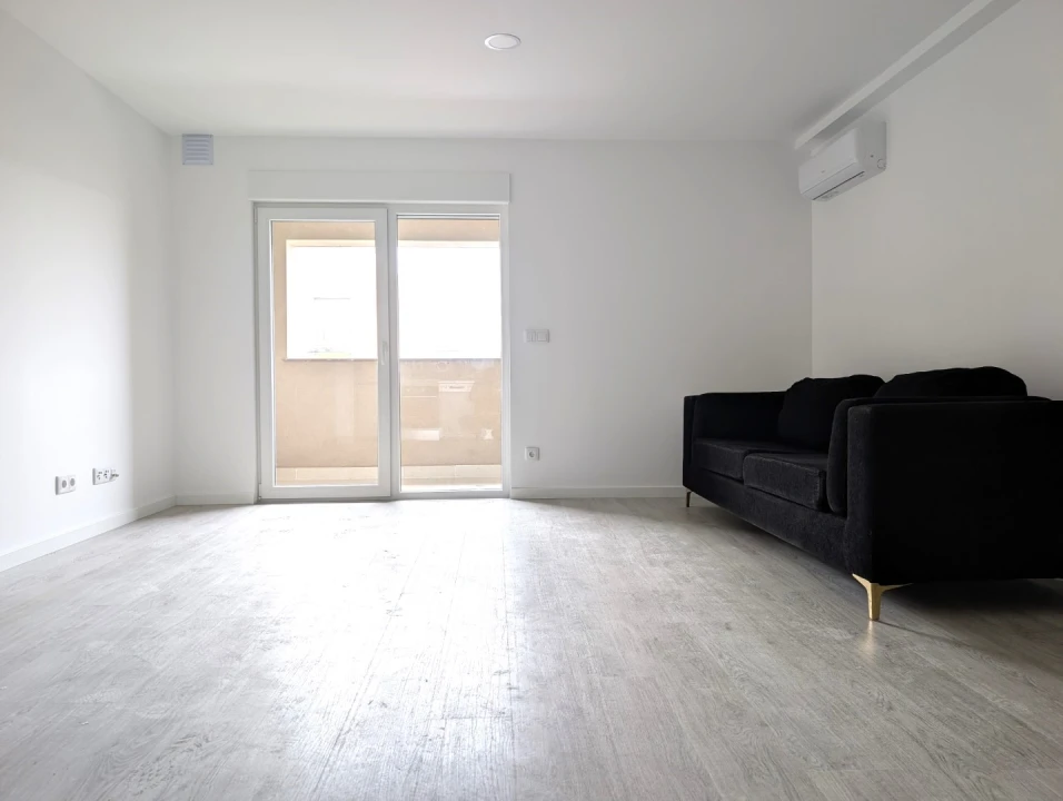 Apartamento T2 para Arrendamento em Aradas Foto 5