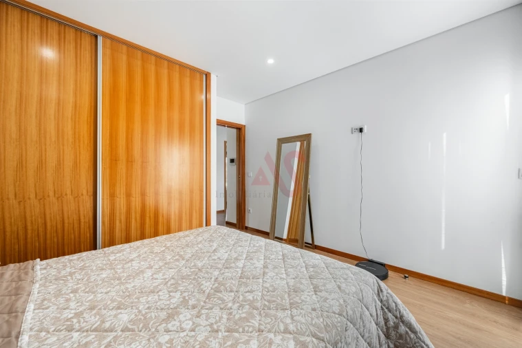 Moradia T3 para Venda em Santo Adrião de Vizela Foto 14