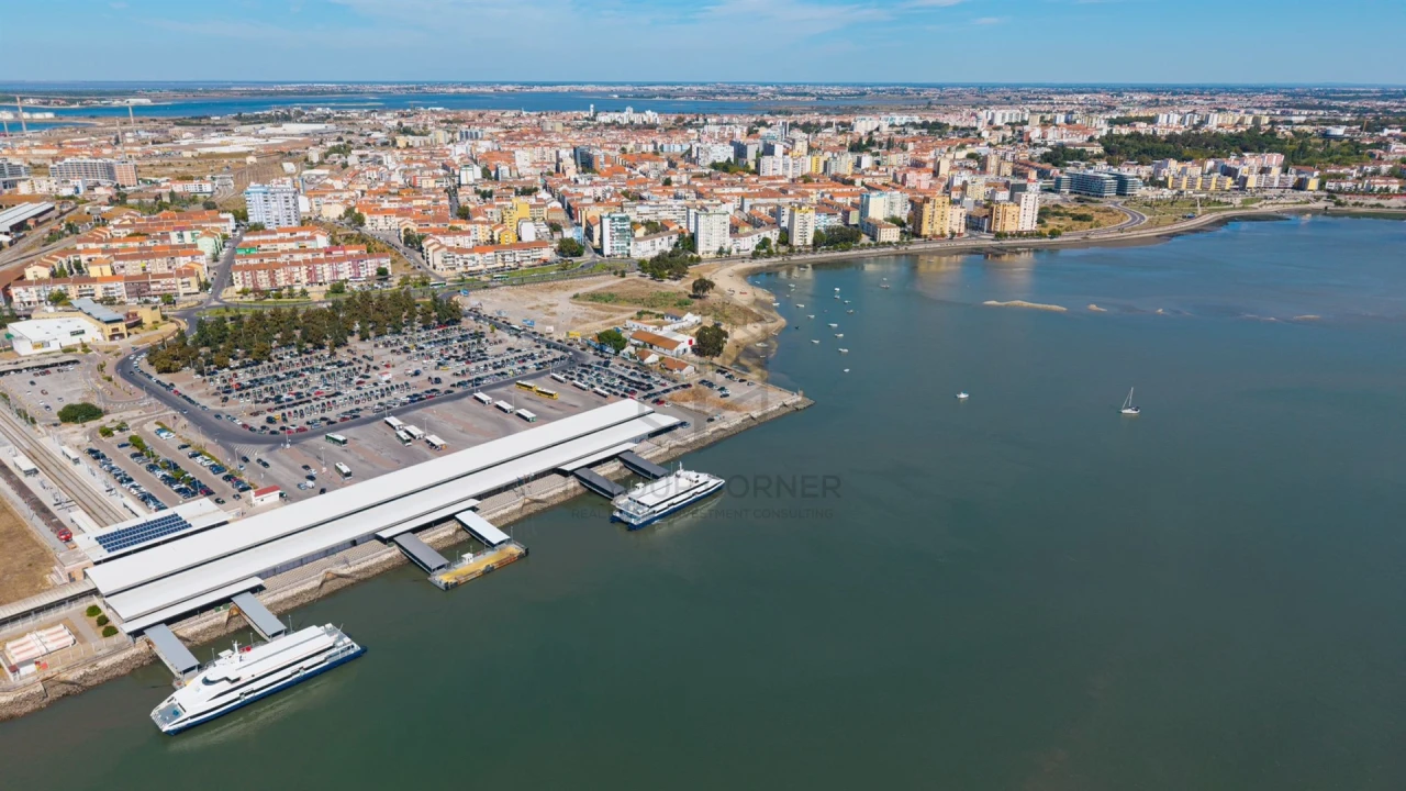 Apartamento T4 para Venda em Alto do Seixalinho, Santo André e Verderena Foto 17