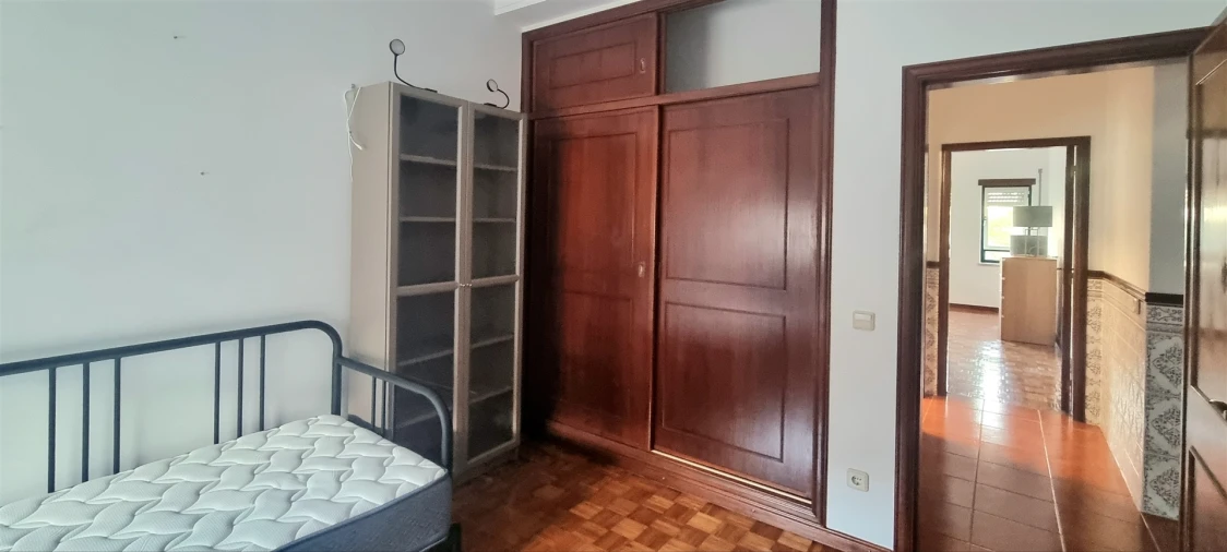 Apartamento T3 para Venda em Sé Nova, Santa Cruz, Almedina e São Bartolomeu Foto 16
