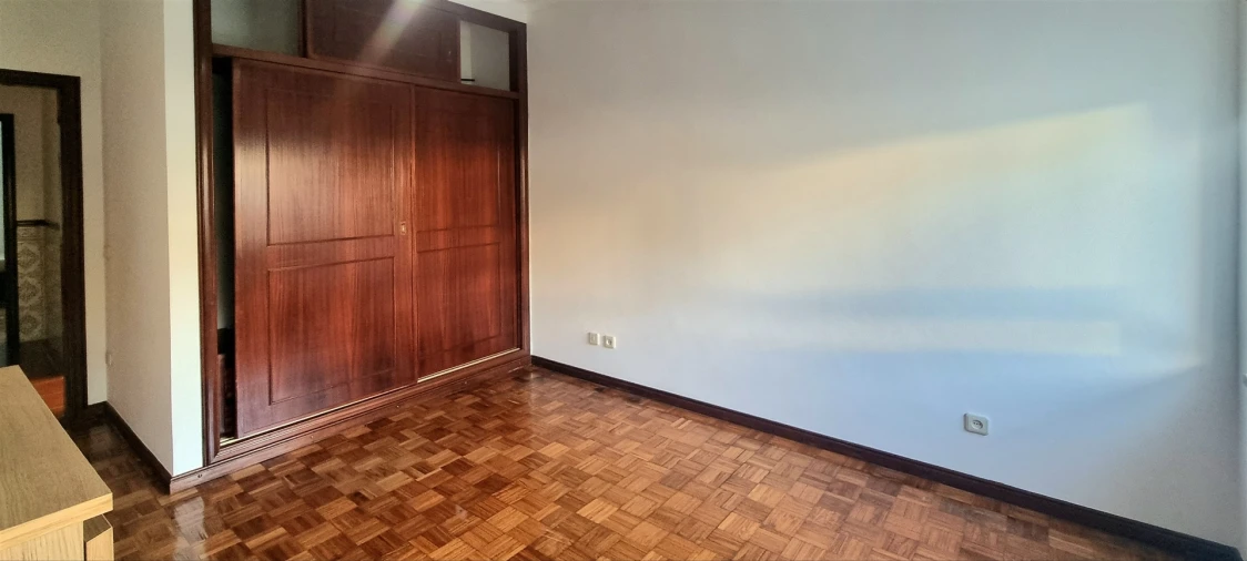 Apartamento T3 para Venda em Sé Nova, Santa Cruz, Almedina e São Bartolomeu Foto 22