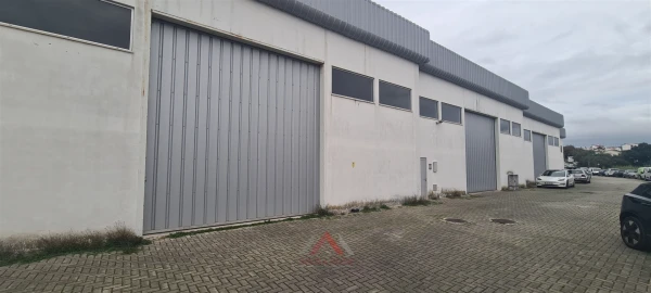 Armazém para Arrendamento em Leiria, Pousos, Barreira e Cortes