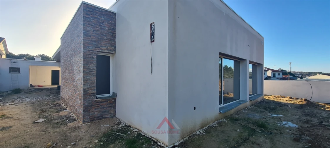 Moradia T4 para Venda em Leiria, Pousos, Barreira e Cortes Foto 4