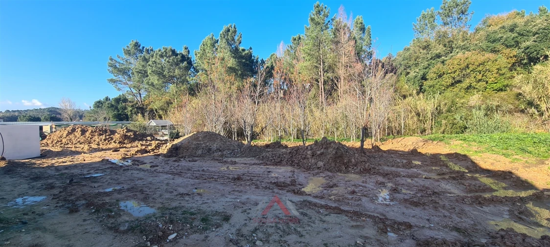 Moradia T4 para Venda em Leiria, Pousos, Barreira e Cortes Foto 5