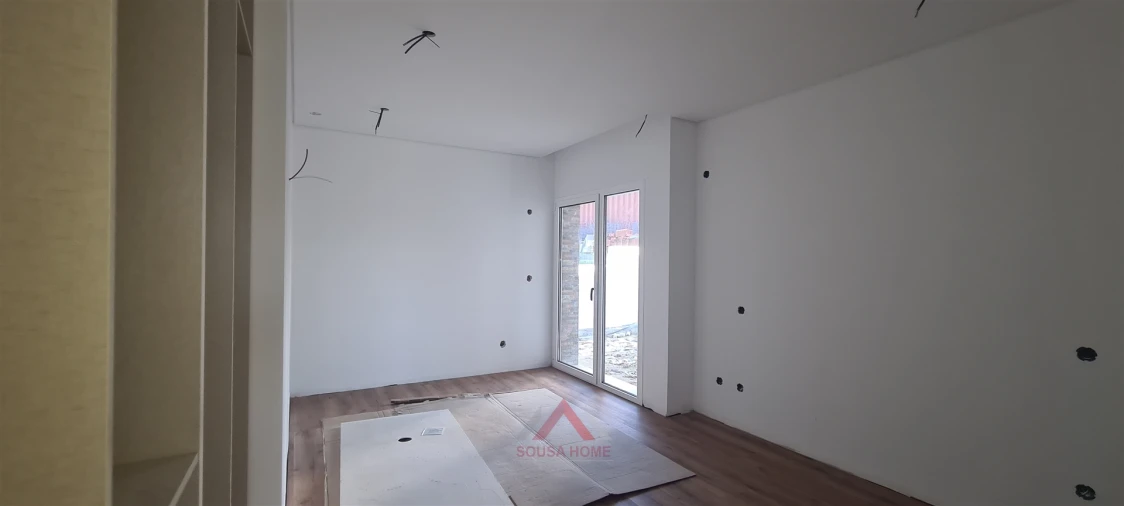 Moradia T4 para Venda em Leiria, Pousos, Barreira e Cortes Foto 13