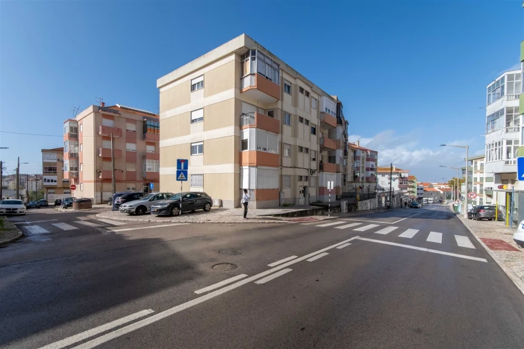 Apartamento T2 para Venda em Seixal, Arrentela e Aldeia de Paio Pires Foto 16