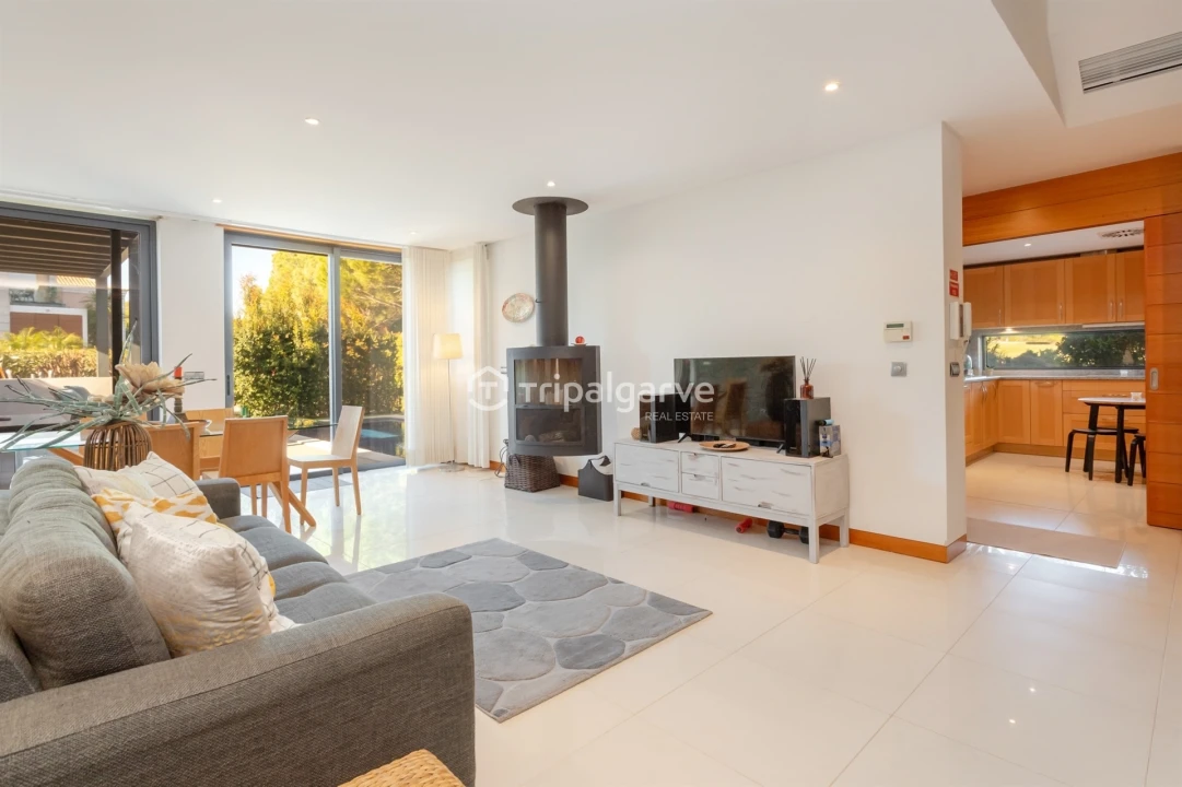 Apartamento T3 para Venda em Almancil Foto 32