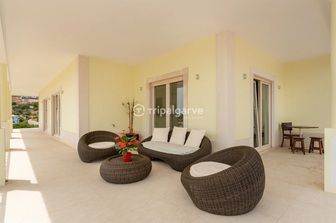 Moradia T4 para Venda em Albufeira e Olhos de Água Foto 10