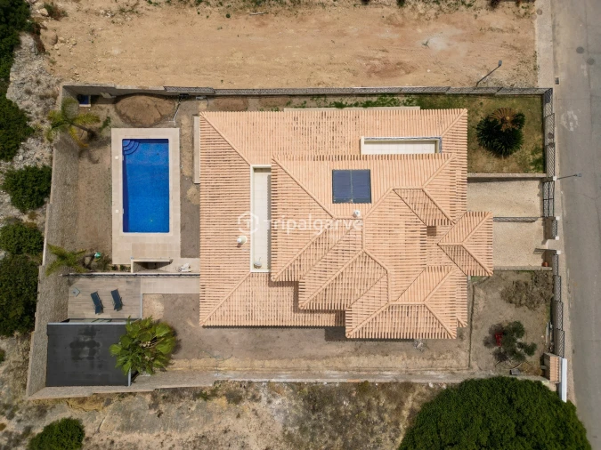 Moradia T4 para Venda em Albufeira e Olhos de Água Foto 11