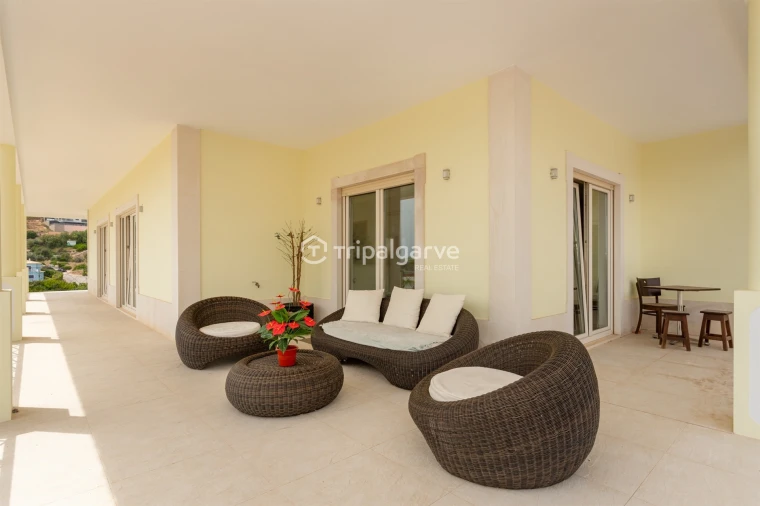 Moradia T4 para Venda em Albufeira e Olhos de Água Foto 10