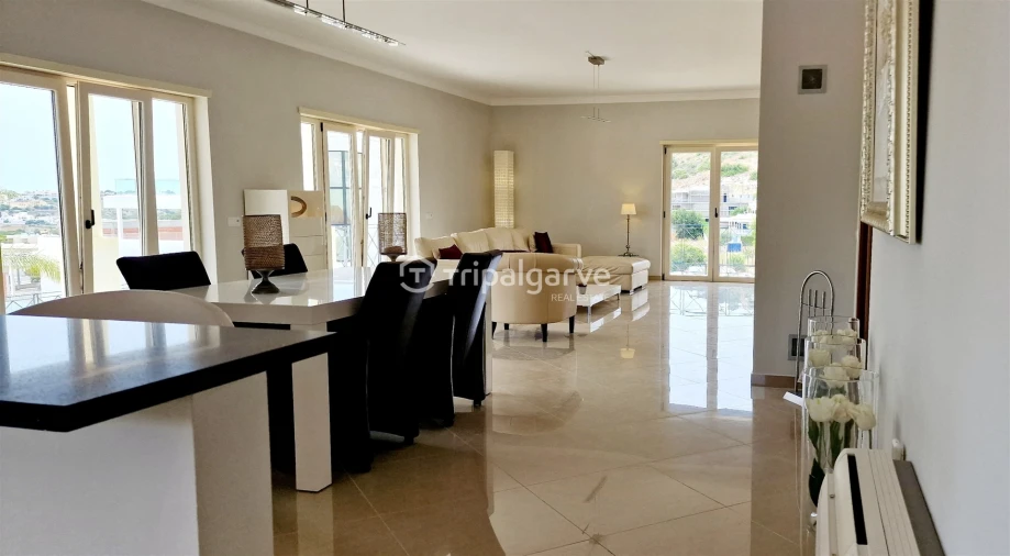 Moradia T4 para Venda em Albufeira e Olhos de Água Foto 18