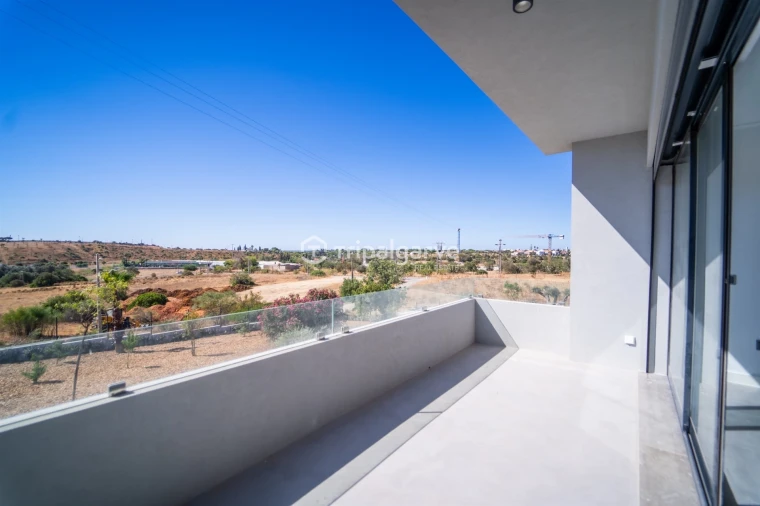 Moradia T5 para Venda em Quarteira Foto 30