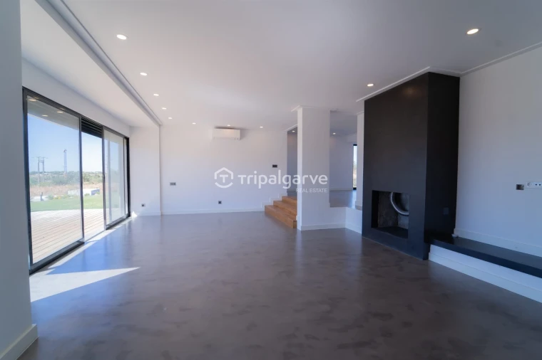 Moradia T5 para Venda em Quarteira Foto 40