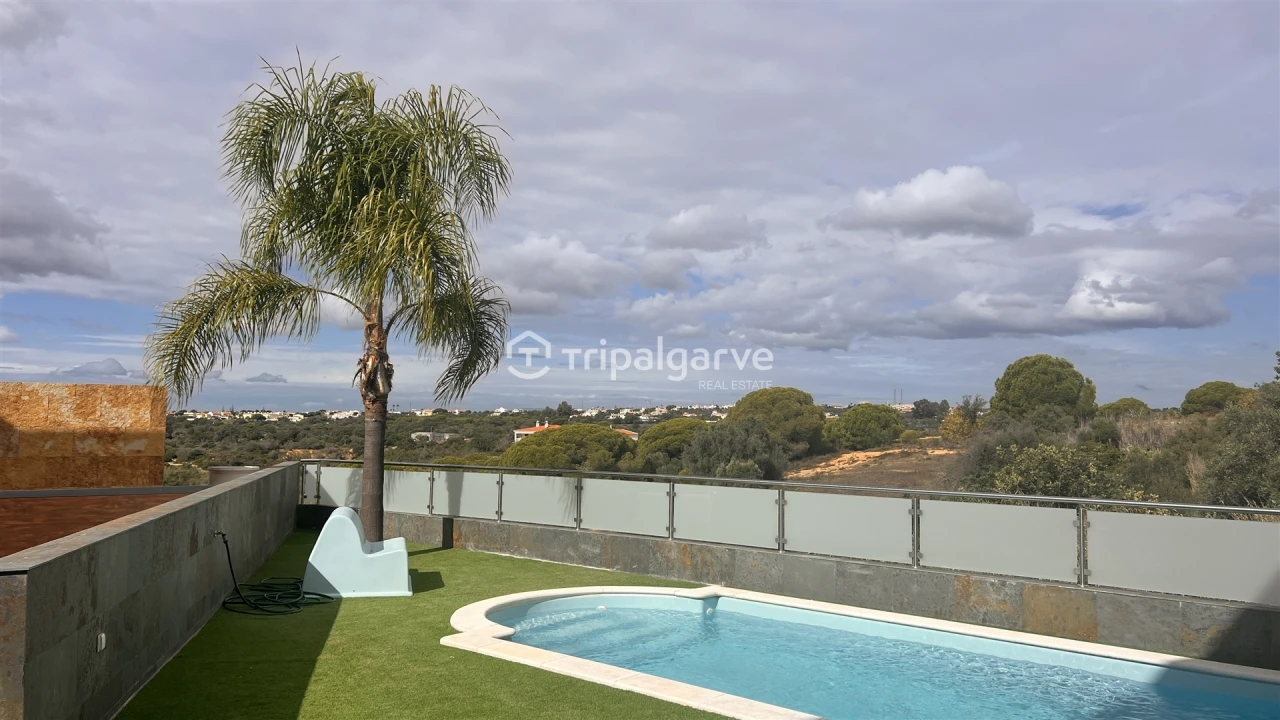 Moradia T4 para Venda em Albufeira e Olhos de Água Foto 42