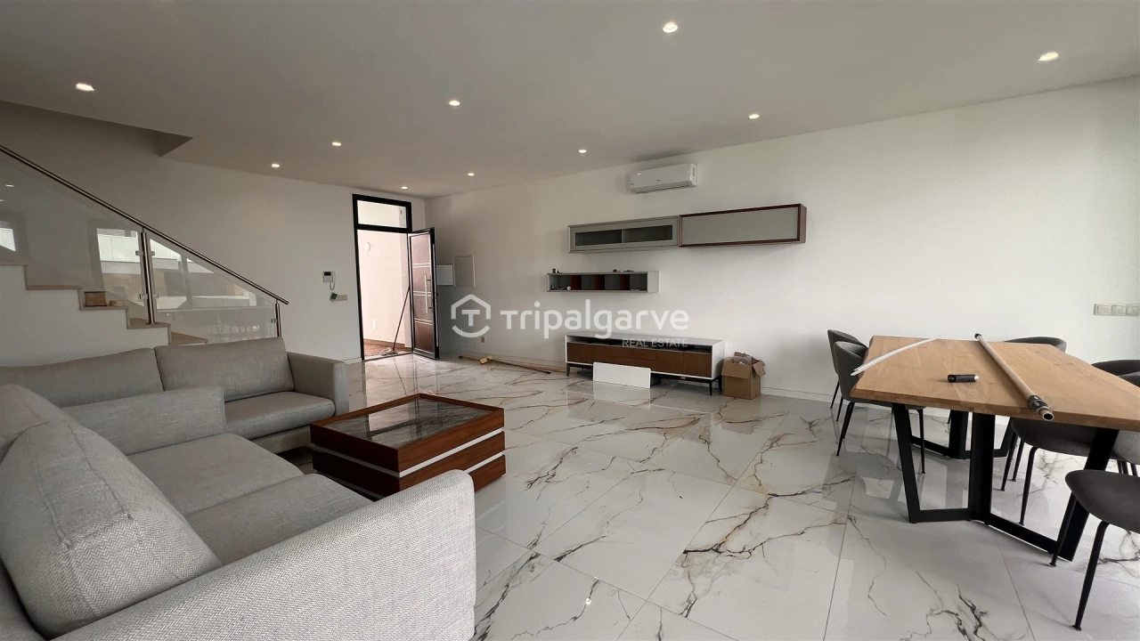 Moradia T4 para Venda em Albufeira e Olhos de Água Foto 39