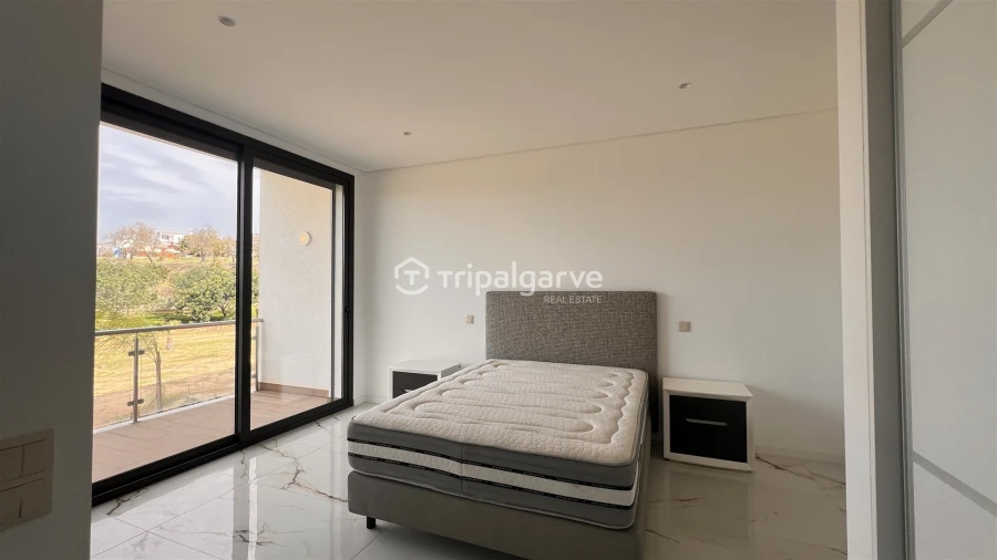 Moradia T4 para Venda em Albufeira e Olhos de Água Foto 37