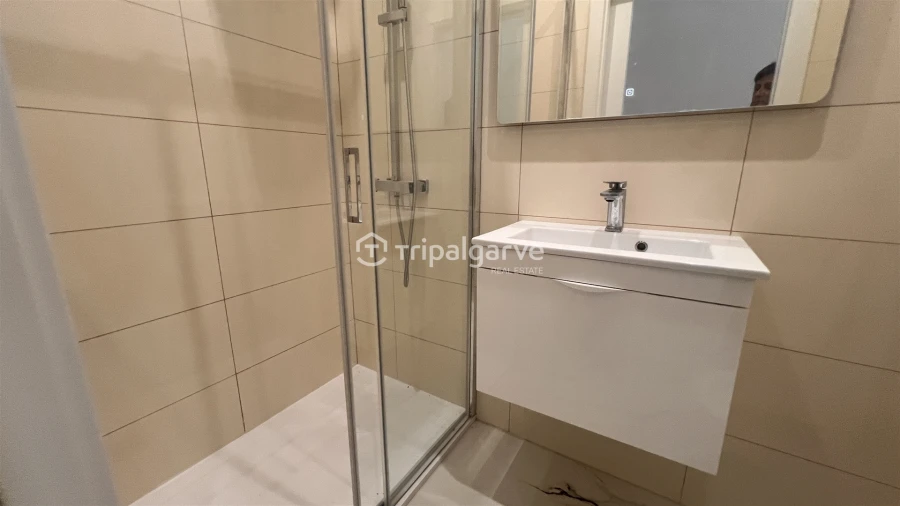 Moradia T4 para Venda em Albufeira e Olhos de Água Foto 31