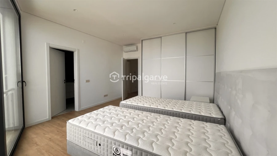 Moradia T4 para Venda em Albufeira e Olhos de Água Foto 17