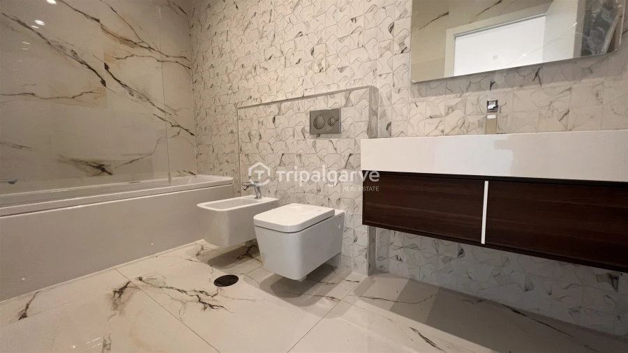 Moradia T4 para Venda em Albufeira e Olhos de Água Foto 11