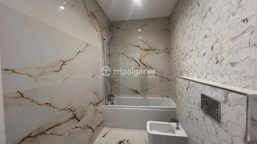 Moradia T4 para Venda em Albufeira e Olhos de Água Foto 10