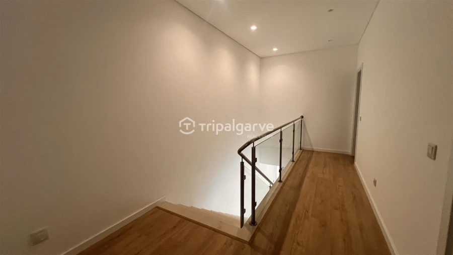 Moradia T4 para Venda em Albufeira e Olhos de Água Foto 8