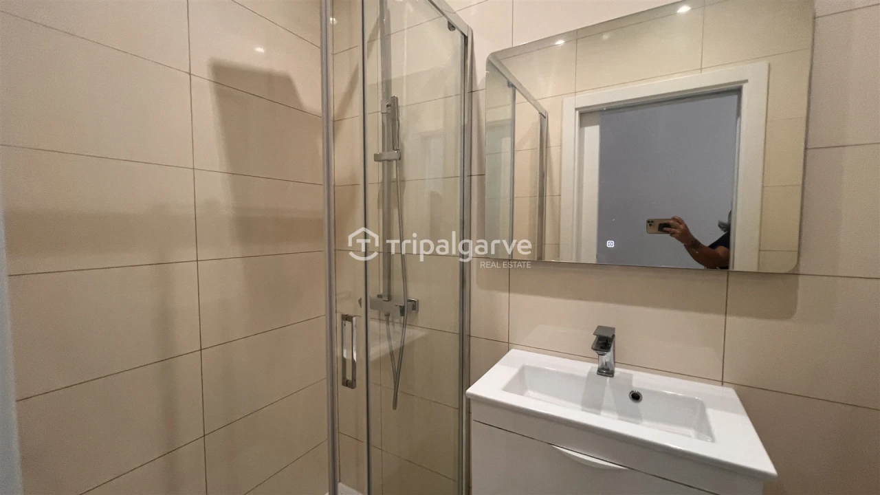 Moradia T4 para Venda em Albufeira e Olhos de Água Foto 32