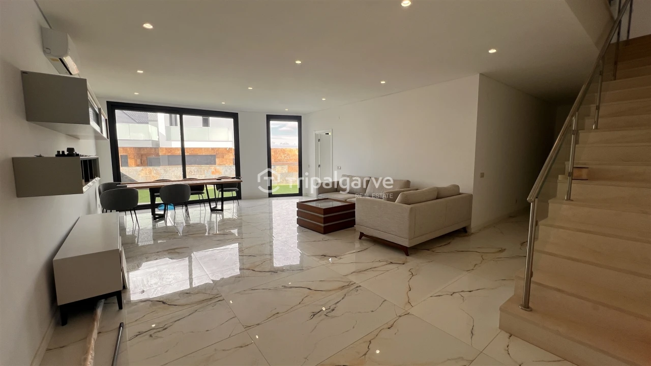 Moradia T4 para Venda em Albufeira e Olhos de Água Foto 41