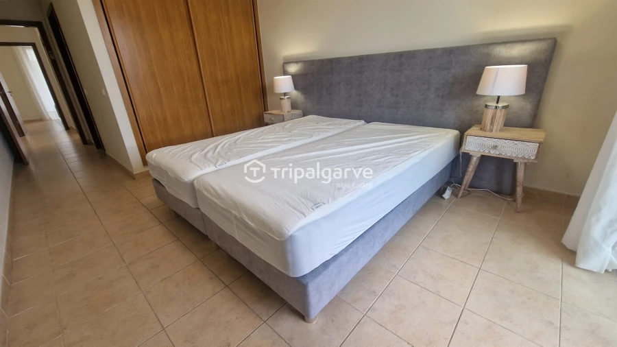Apartamento T2 para Venda em Alvor Foto 8