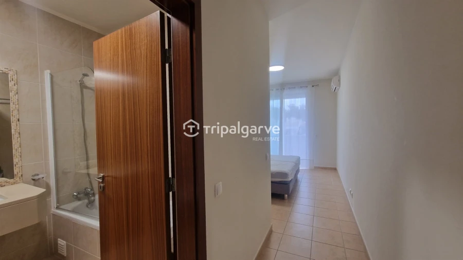Apartamento T2 para Venda em Alvor Foto 9