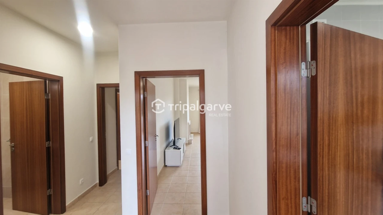 Apartamento T2 para Venda em Alvor Foto 13