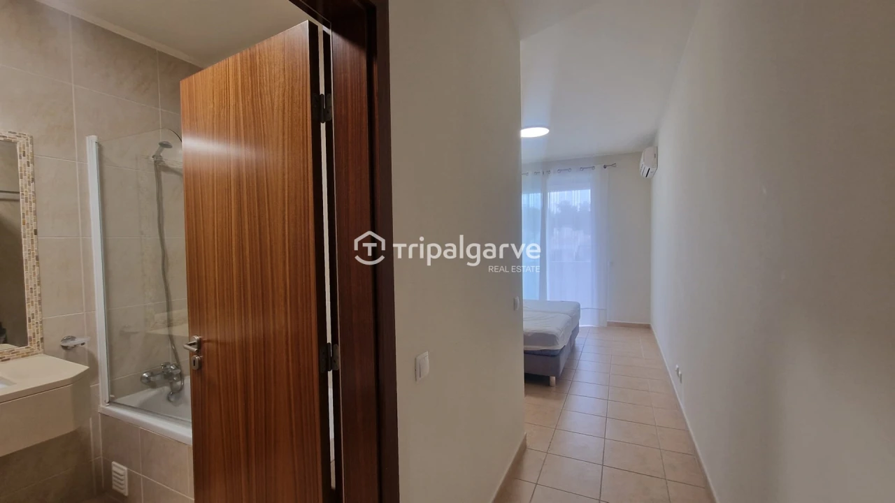 Apartamento T2 para Venda em Alvor Foto 9