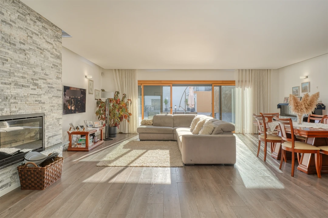 Moradia T4 para Venda em São João das Lampas e Terrugem Foto 8