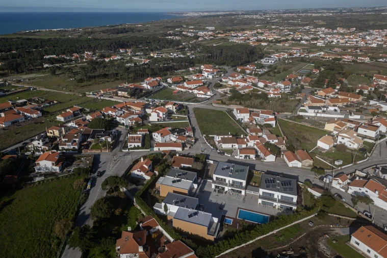 Moradia T4 para Venda em São João das Lampas e Terrugem Foto 36