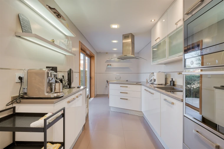 Moradia T4 para Venda em São João das Lampas e Terrugem Foto 13