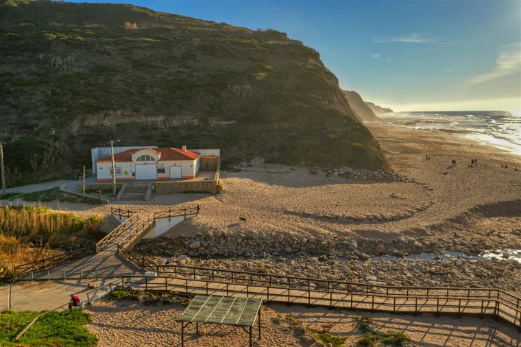 Moradia T4 para Venda em São João das Lampas e Terrugem Foto 38