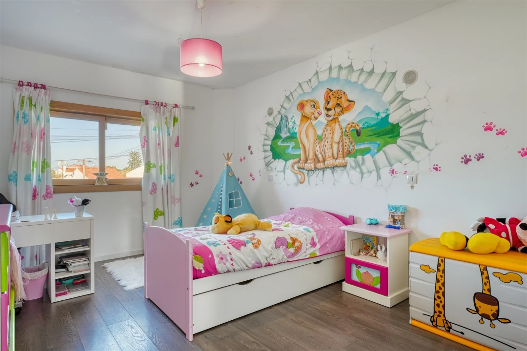 Moradia T4 para Venda em São João das Lampas e Terrugem Foto 26