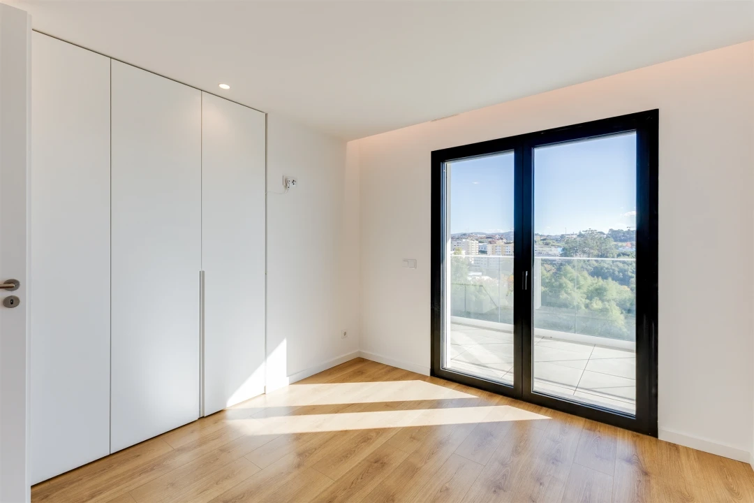 Apartamento T3 para Arrendamento em Leiria, Pousos, Barreira e Cortes Foto 24