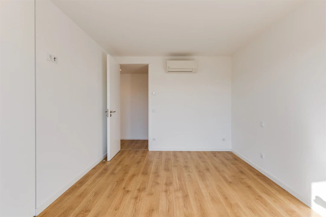Apartamento T3 para Arrendamento em Leiria, Pousos, Barreira e Cortes Foto 30